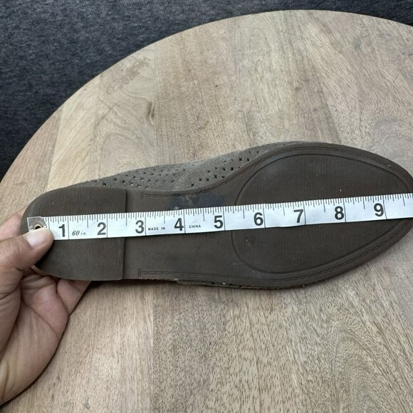 Lucky Brand Carthy Perforated Suede Slip-On Loafers‎ Womens Size 8.5 Taupe - Picture 10 of 11